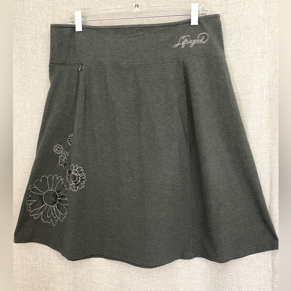 Life is Good Gray Embroidered Floral Pull On Stretch Knit Skirt Size L Large